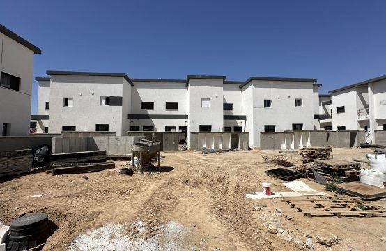 למכירה בית קרקע חדש מקבלן בשכונת הפארק בבאר שבע!
